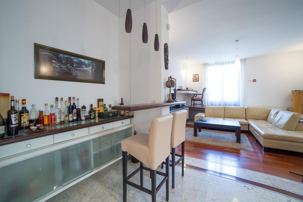 Style Apartment Split Luaran gambar