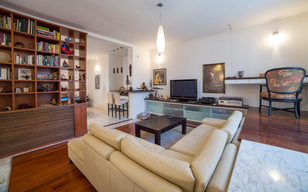 Style Apartment Split Luaran gambar