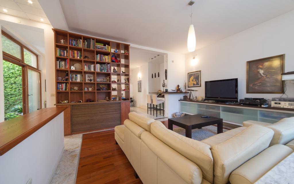 Style Apartment Split Luaran gambar