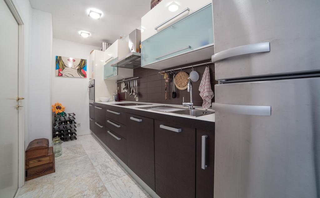 Style Apartment Split Luaran gambar